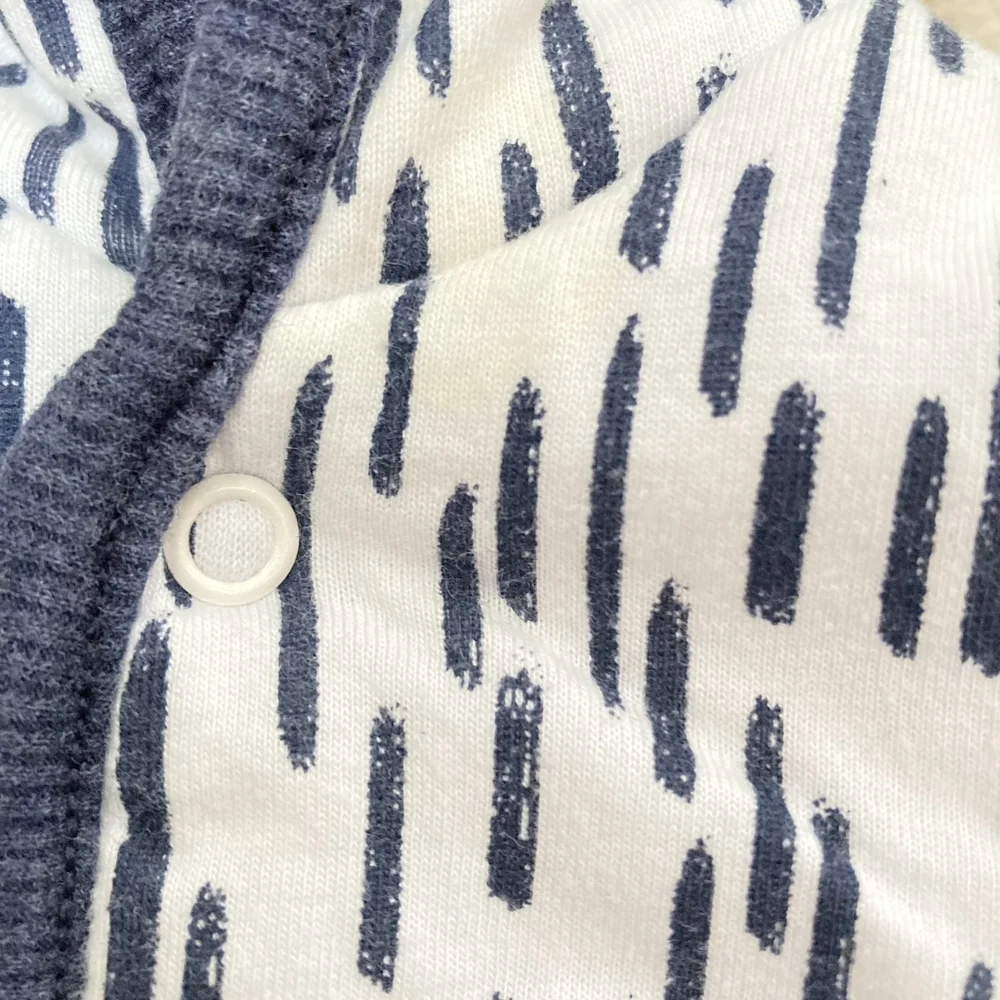 Preloved George Newborn Baby Reversible Navy and White Coat - Up to 4.5kg / 9lbs - Picture 13 of 17